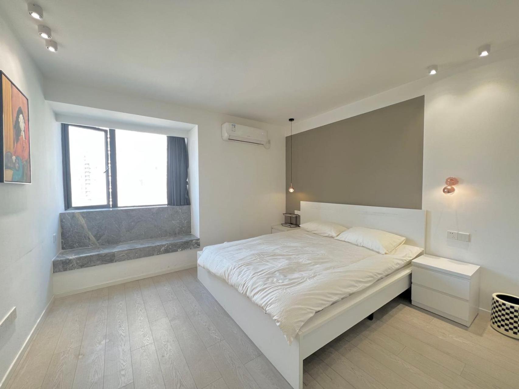 Eastern Hub - Jing'an Temple Branch Stylish 3-bedroom In Bustling Area, Surrounded By Trendy Bistro And Bar Street, Only 100m From Subway * Shanghai